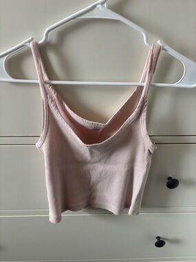 Brandy Melville Light Blush Ribbed Scoop Crop Tank